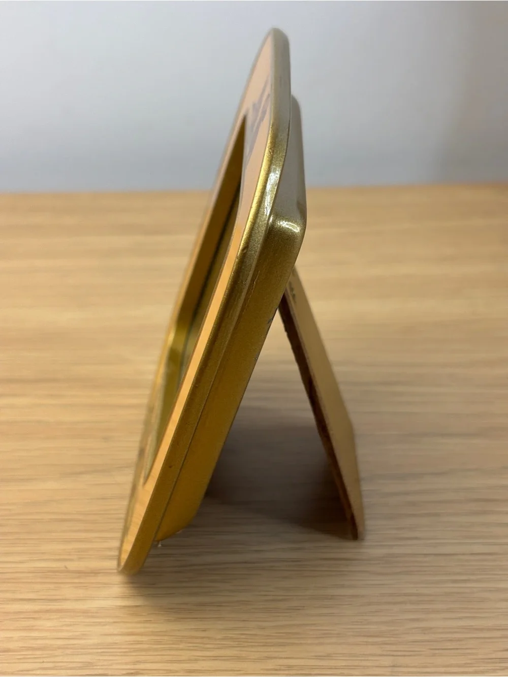 The Bucklers Inc manufacturer produced
